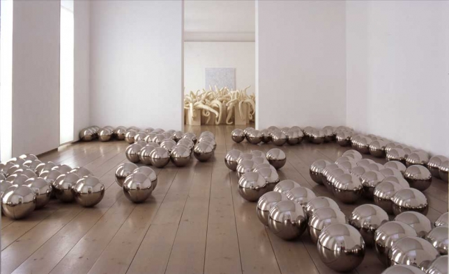 Yayoi Kusama, solo exhibition at Arndt & Partner, Berlin 2006 